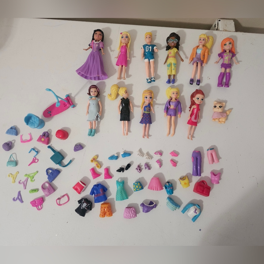Polly Pocket Dolls And Accessories